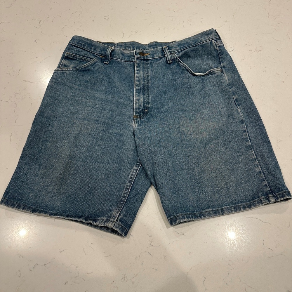 Wrangler Authentic Jeans Hero Mens 36 Relaxed Fit Denim Shorts Blue 606W1DH